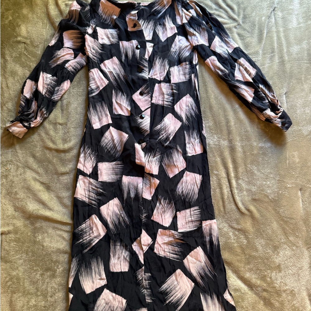 Elegant Black and Pink Women's Dress